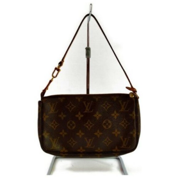 Louis Vuitton Handbags - Auth Louis Vuitton Pochette Accessoires Hand Bag